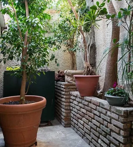 μεζονέτα στο κύμα * Kiáton