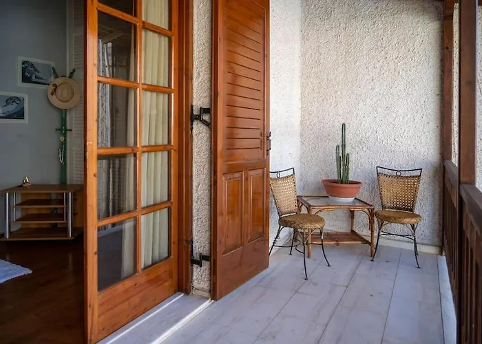 μεζονέτα στο κύμα Kiáton